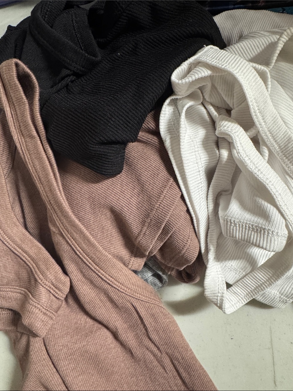 Women Tank-tops 8 total